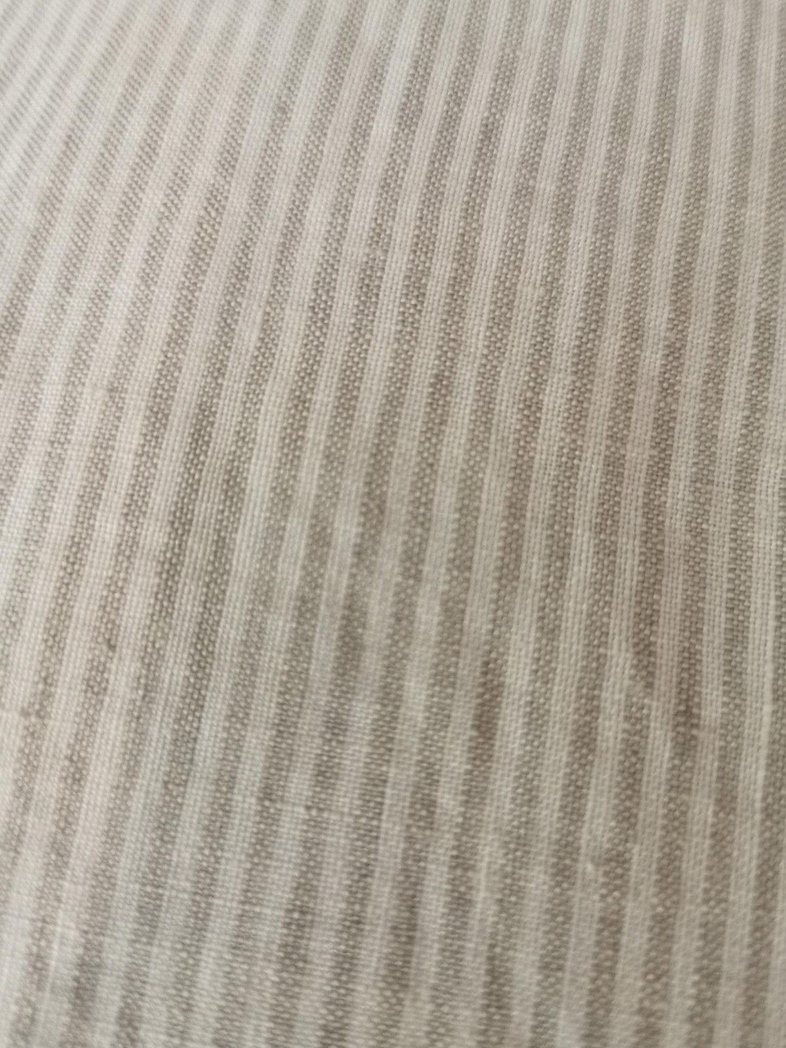 Zirbenkissen 30 x 50 cm - Duftkissen mit Zirbe, Bezug aus Leinen mit Streifenmuster